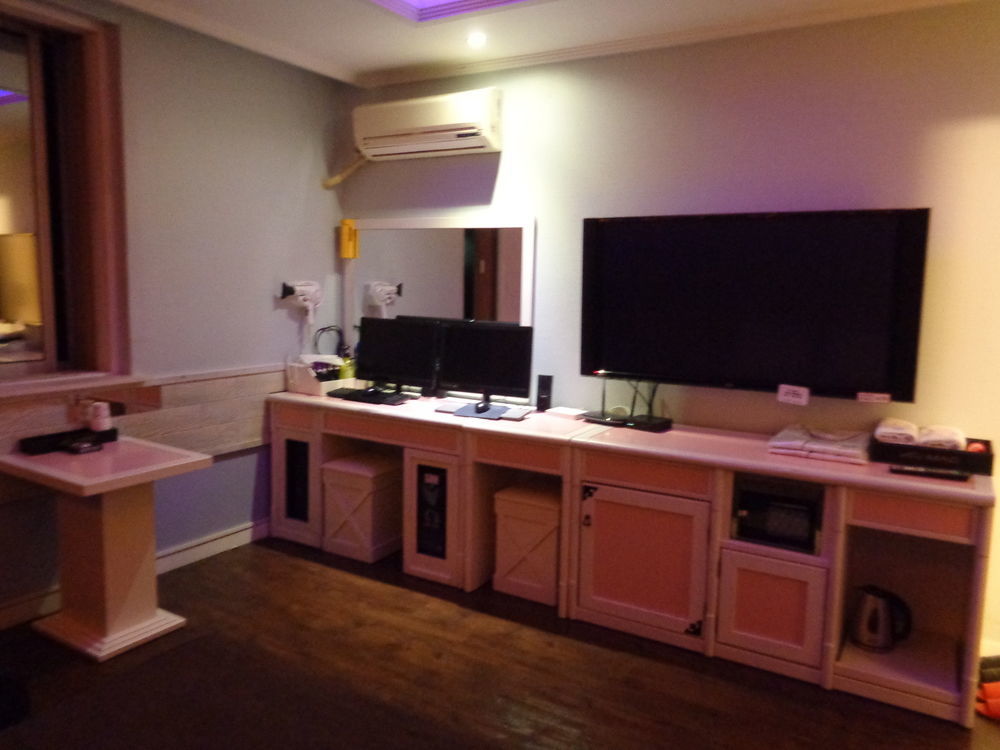 Mac Hotel Tedzson Kültér fotó